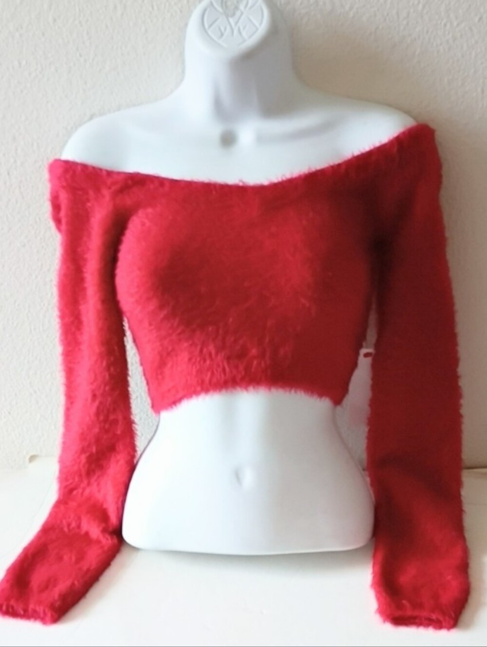 Alice+Olivia Fuzzy Red Cropped Off Shoulder Knit Top New-Sample sz S